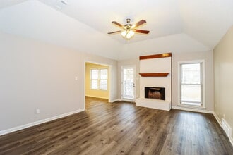 7309 Schilling Cove E in Memphis, TN - Building Photo - Building Photo