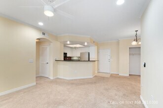 4155 Executive Dr in La Jolla, CA - Building Photo - Building Photo