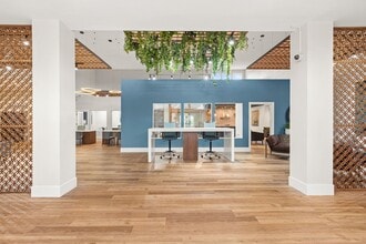 Avana Star Lake in Federal Way, WA - Foto de edificio - Building Photo