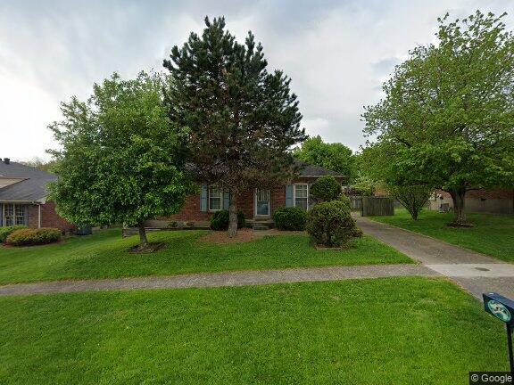 8203 Rochelle Rd in Louisville, KY - Building Photo