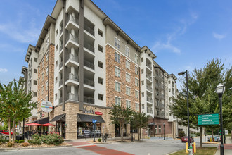 Windsor Brookhaven in Atlanta, GA - Building Photo - Building Photo