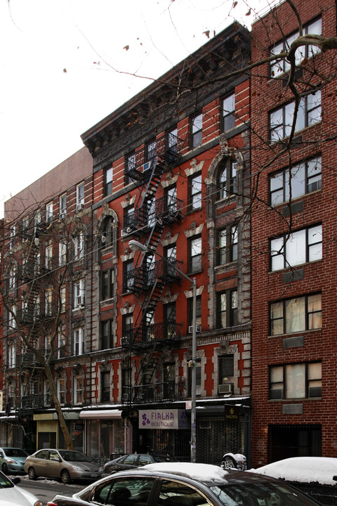 324 E 9th St in New York, NY - Foto de edificio