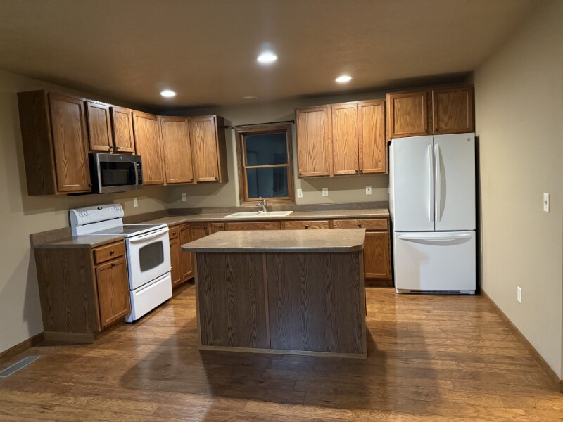 26097 468th Ave in Sioux Falls, SD - Foto de edificio