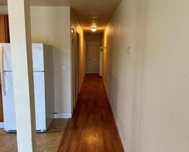 437 E 9th St in Pittsburg, CA - Building Photo - Building Photo
