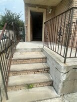 14447 175th St, Unit 2 in Jamaica, NY - Building Photo