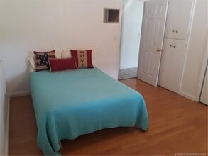 2172 NE Pelican Terrace in Jensen Beach, FL - Building Photo - Building Photo