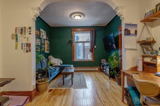 203 3E Av in Verdun, QC - Building Photo - Building Photo