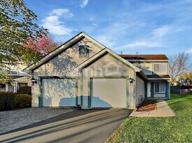 2797 Sorrel Row in Lake In The Hills, IL - Building Photo