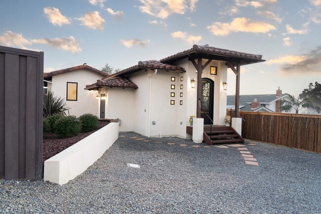 606 Camino De Orchidia in Encinitas, CA - Building Photo - Building Photo