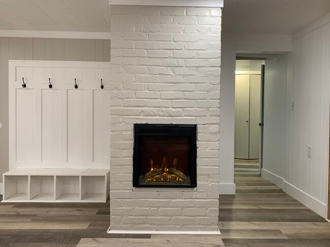 555 E 300 N, Unit Apt 1 in Logan, UT - Building Photo - Building Photo