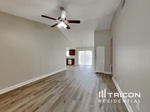 4051 Forecast Dr in Brandon, FL - Building Photo - Building Photo