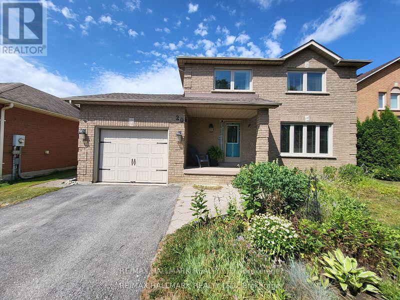 20 Brown St in Barrie, ON - Building Photo