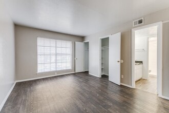 Carisma in Dallas, TX - Building Photo - Building Photo