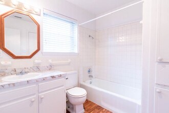 3503 Oriole Ln in Denton, TX - Building Photo - Building Photo