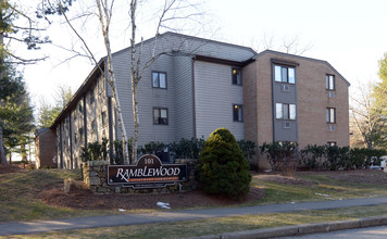 Holbrook Apartments in Holbrook, MA - Building Photo - Building Photo