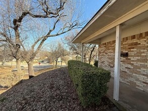 1137 Haines Ave in Dallas, TX - Building Photo - Building Photo