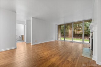 5830 Oakwood Dr in Lisle, IL - Building Photo - Building Photo