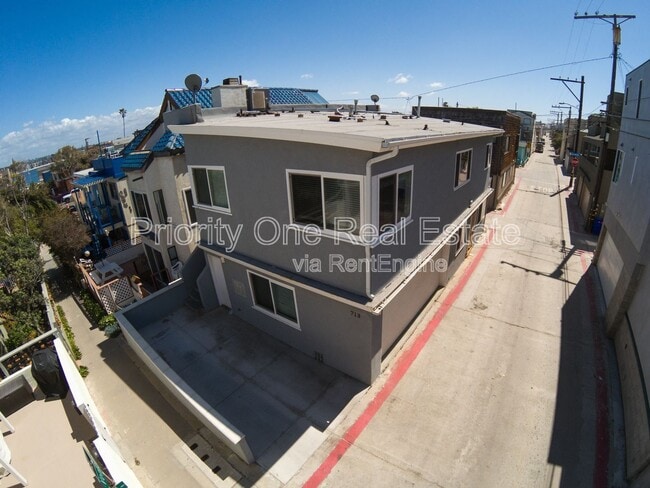 property at 713 Venice Ct.