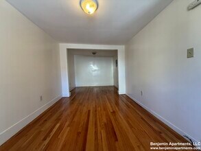 232 Cambridge St, Unit 6 in Boston, MA - Foto de edificio - Building Photo
