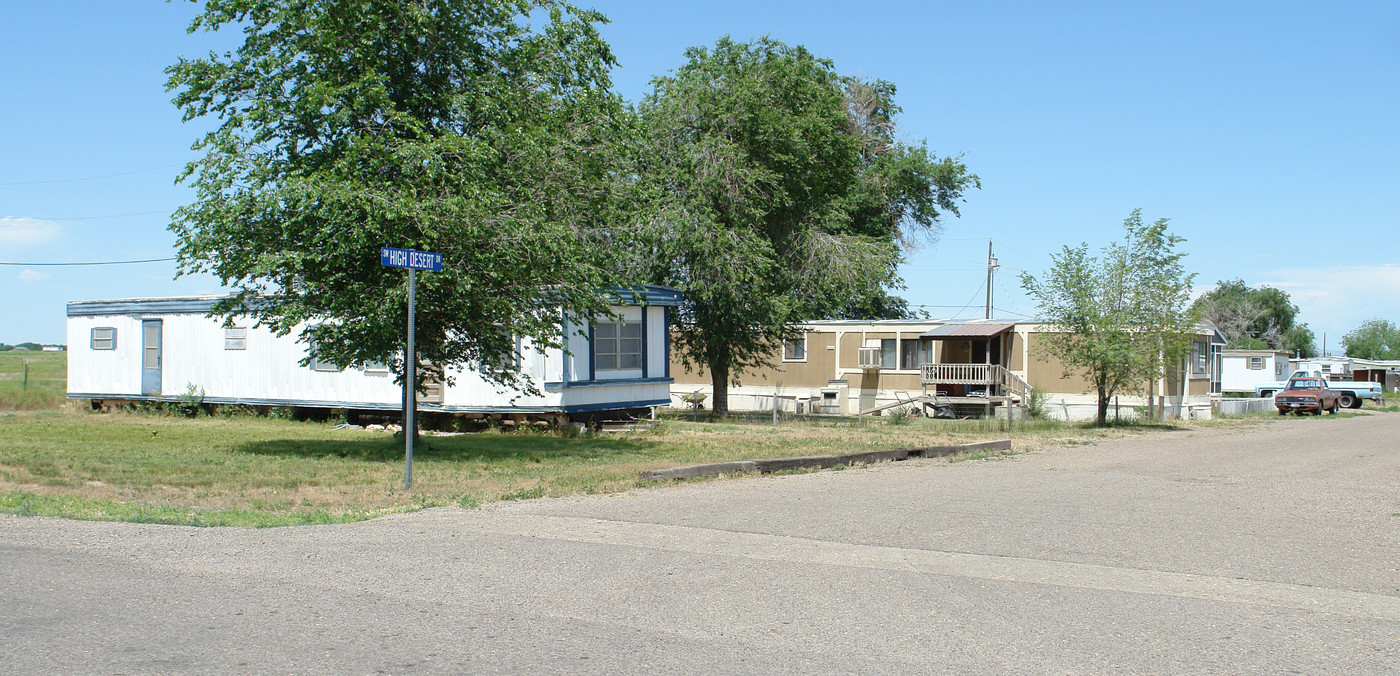 1950 W 18th St S in Mountain Home, ID - Foto de edificio