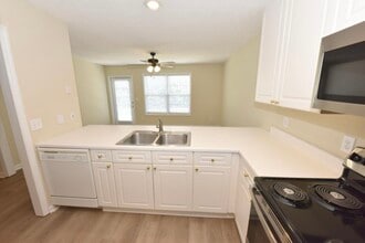 2428 E University Dr in Auburn, AL - Building Photo - Building Photo