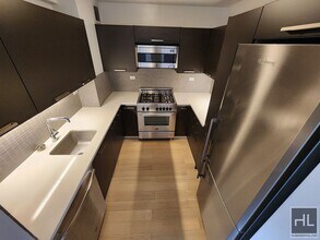 East 39th Street in New York, NY - Building Photo - Building Photo