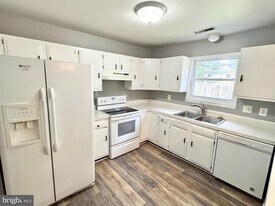 814 Sledgehammer Dr in Falmouth, VA - Building Photo