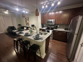 15300 Cutten Rd in Houston, TX - Building Photo - Building Photo