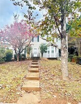 146 Willow Stream Ct in Roswell, GA - Building Photo
