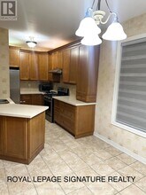 5 Sea Lion Rd in Brampton, ON - Building Photo - Building Photo