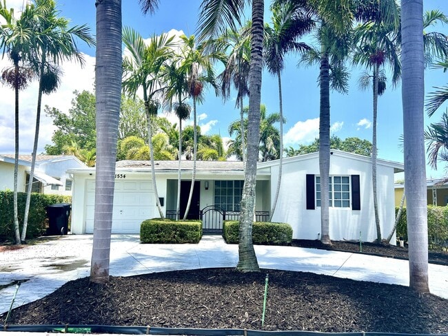 1534 17th Ave N in Lake Worth Beach, FL - Foto de edificio - Building Photo