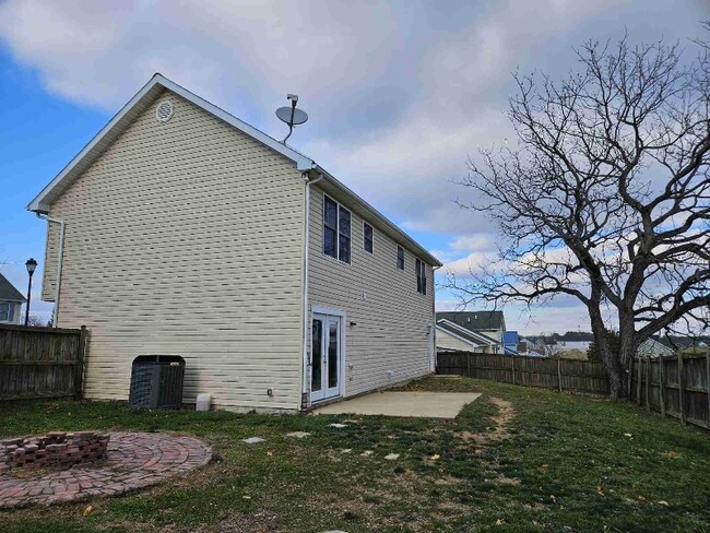 104 Vicksburg Ct in Martinsburg, WV - Foto de edificio - Building Photo