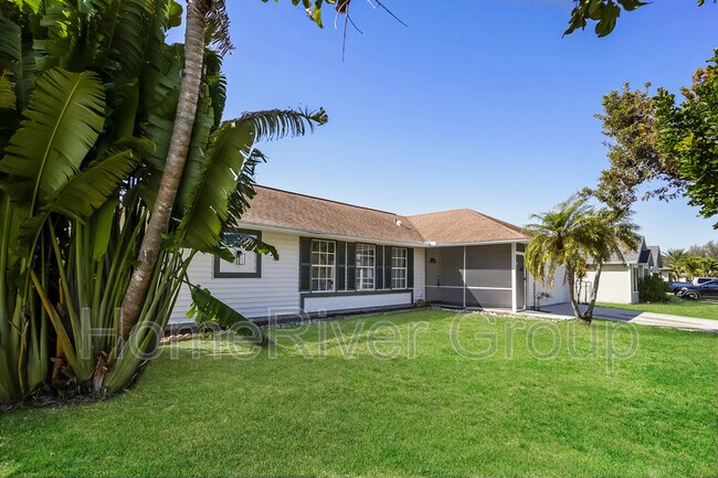 1428 SW 11th Ave in Cape Coral, FL - Building Photo - Building Photo