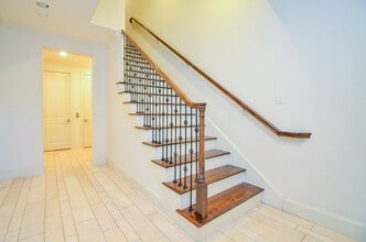 2017 McClendon St in Houston, TX - Building Photo - Building Photo