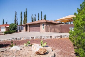 1709 Pete Brown Pl in El Paso, TX - Building Photo - Building Photo