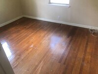 401 Farrer St photo'