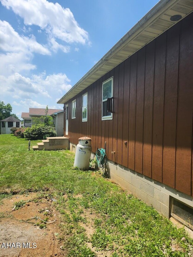 534 N 5th St in McConnellsburg, PA - Building Photo - Building Photo