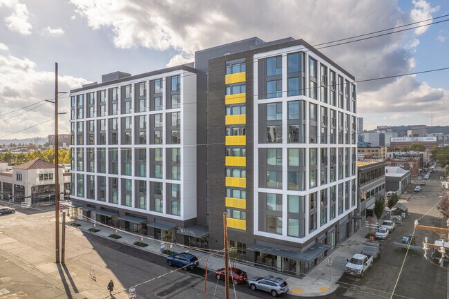 Alder 9 in Portland, OR - Foto de edificio - Building Photo