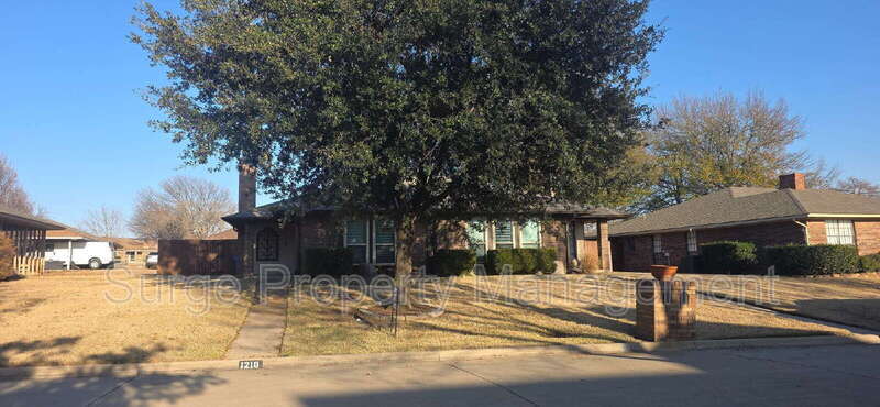 1210 Fairhaven Dr in Mansfield, TX - Building Photo