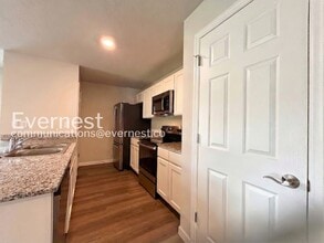 25 Raeland Ln in Palm Coast, FL - Foto de edificio - Building Photo