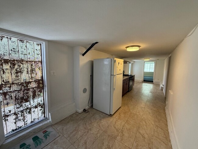 327 S 35th St in Richmond, CA - Building Photo - Building Photo