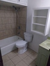 2704 Houston St in West Orange, TX - Building Photo - Building Photo