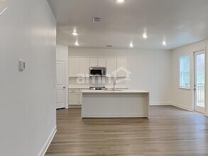 1529 Aquamarine Dr in Loganville, GA - Building Photo - Building Photo