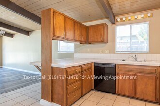 6602 Airoso Ave in San Diego, CA - Building Photo - Building Photo