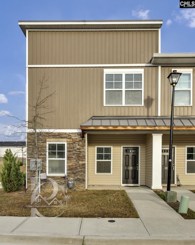 property at 17 Grayson Grove Ct