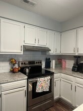 122 W Victoria Ct, Unit C in Greenville, NC - Foto de edificio - Building Photo