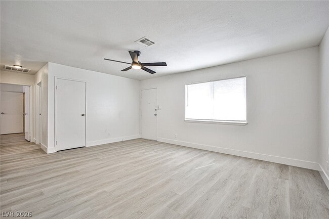 3481 S Myrtle Ave in Las Vegas, NV - Building Photo - Building Photo