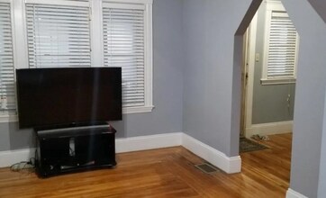 36 Boston Ave, Unit 1 in Somerville, MA - Building Photo - Building Photo