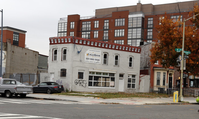 2100 Vermont Ave NW in Washington, DC - Building Photo - Building Photo