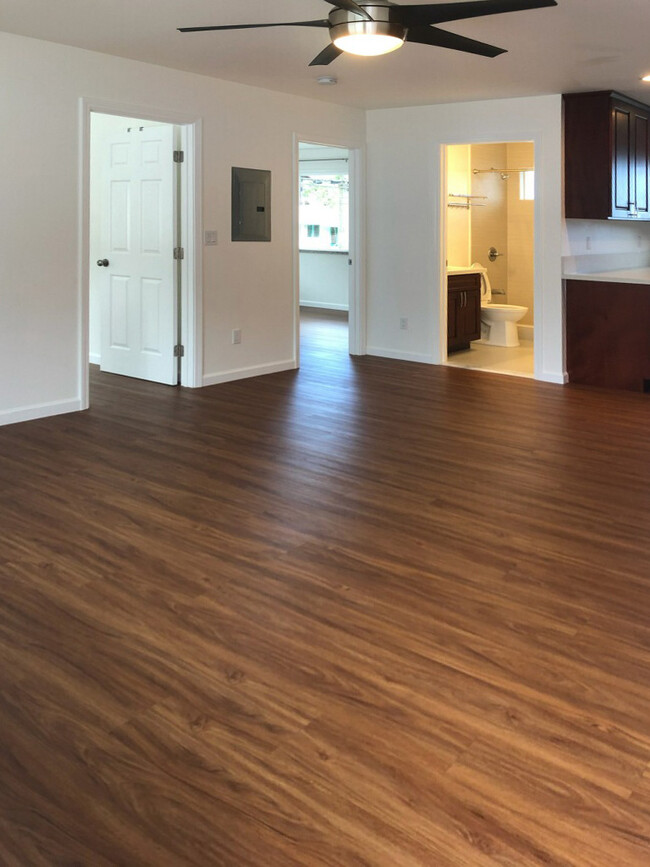 2036 9th Ave in Honolulu, HI - Building Photo - Building Photo